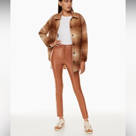 Aritzia Pants - Aritzia Wilfred Brown Faux Leather Skinny Charm Pants Size 6